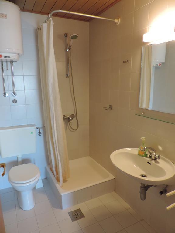 Apartment Vidas Novalja Zimmer foto