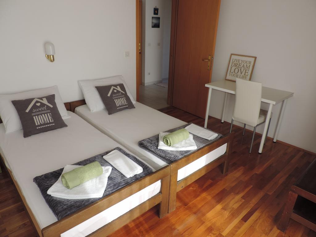 Apartment Vidas Novalja Exterior foto