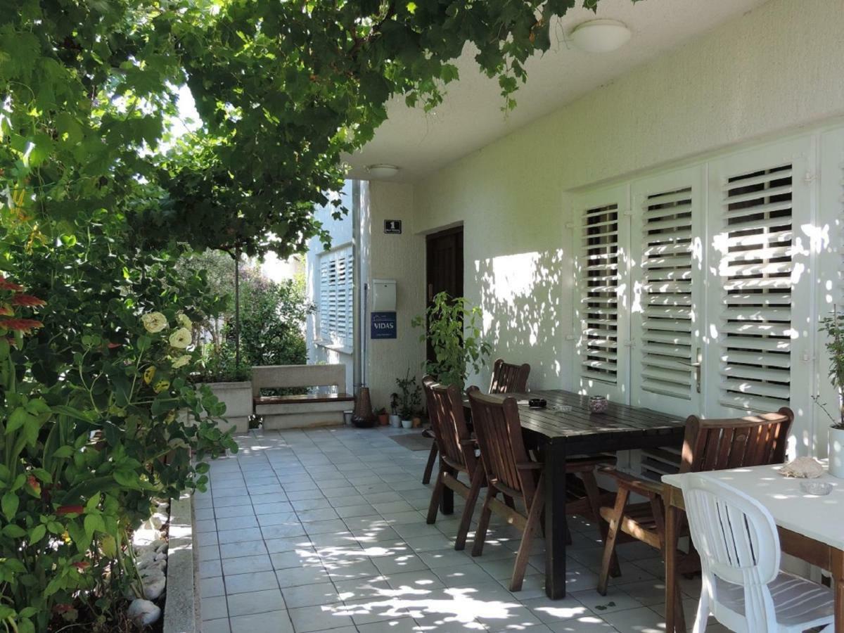 Apartment Vidas Novalja Exterior foto